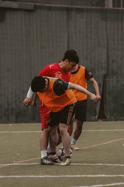 他更大的尝 他更大的尝