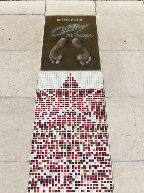 快船32分大胜篮网，哈登正负值+34成关键.